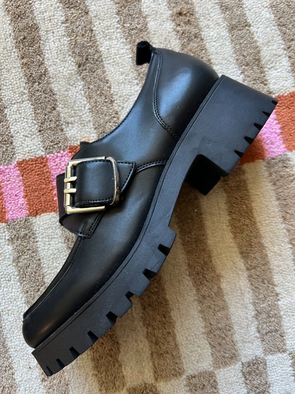 NWOT Black Marc Fisher Platform Loafers, size 8 - Picture 6 of 7